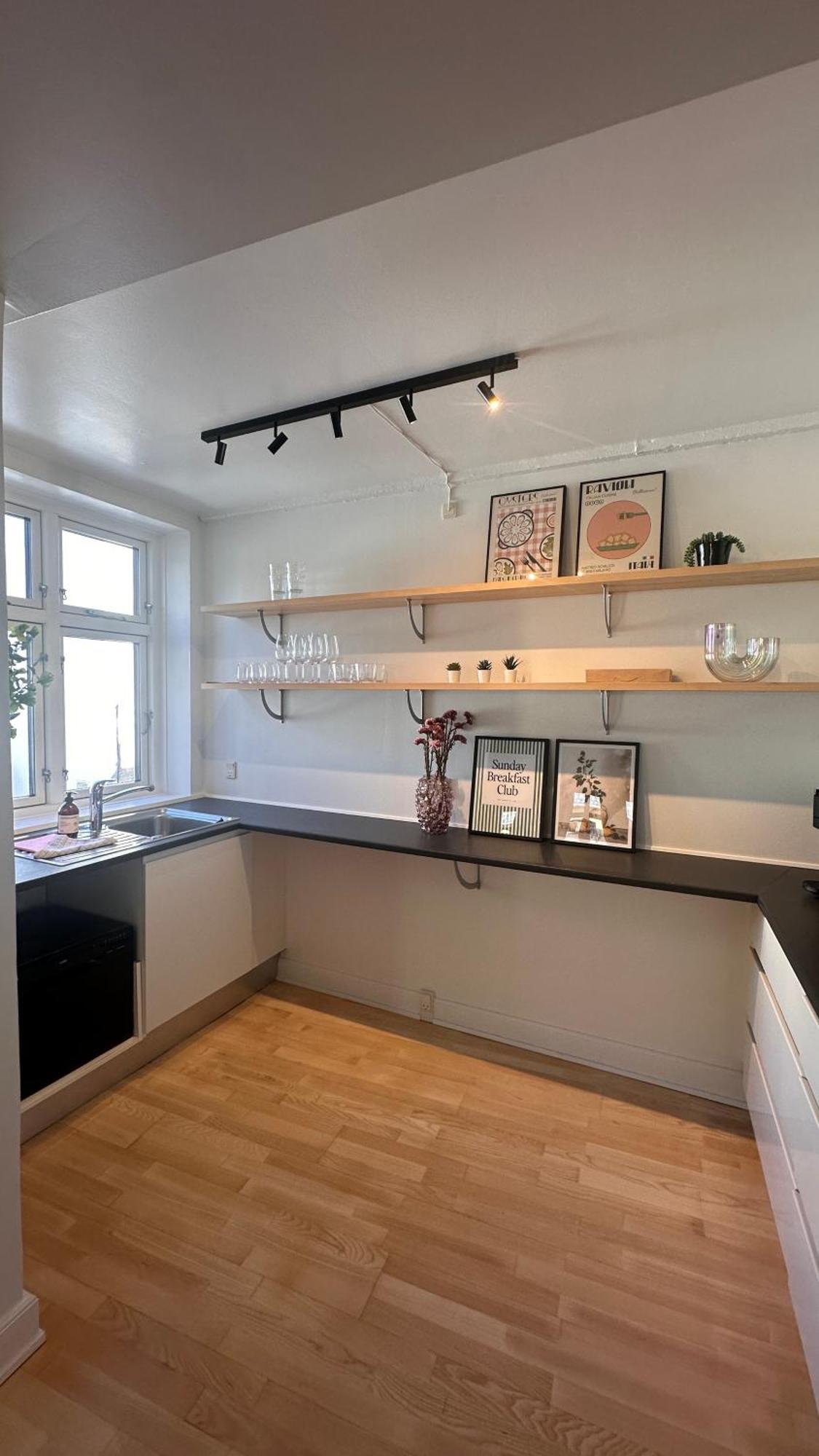 Apartment Lovstraede From 1 To 6 - Carolinas *